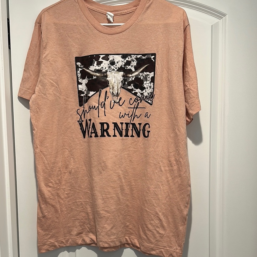 Men's Graphic T-Shirt in Peach